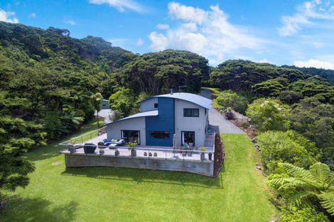 Photo of property in 81 Stoney Creek Drive, Waitakere, Henderson, 0782