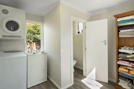 Photo of property in 129 Somerfield Street, Somerfield, Christchurch, 8024