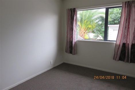 Photo of property in 36 Strid Road, Te Atatu South, Auckland, 0610