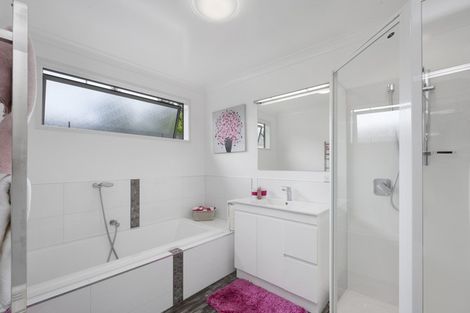 Photo of property in 8 Nursery Lane, Kinloch, Taupo, 3377