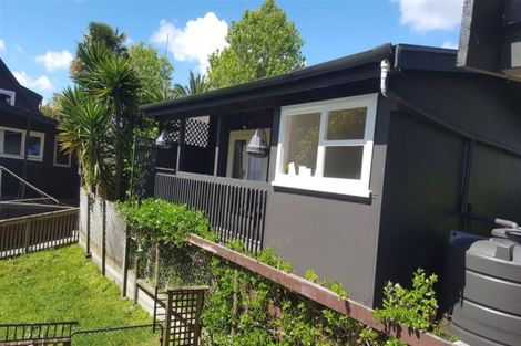 Photo of property in 54 Hobson Road, Lucas Heights, Auckland, 0632