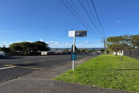 Photo of property in 137 Luckens Road, West Harbour, Auckland, 0618