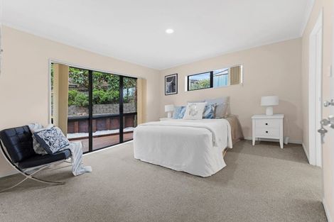 Photo of property in 8 Bokeen Lane, Flat Bush, Auckland, 2019