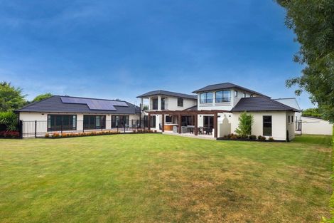 Photo of property in 12 Taunton Green, Papanui, Christchurch, 8052