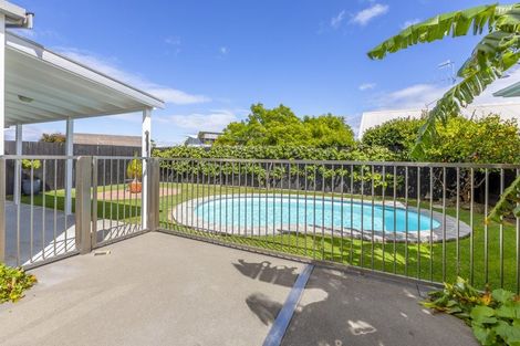 Photo of property in 16 Gladstone Road, Bluff Hill, Napier, 4110