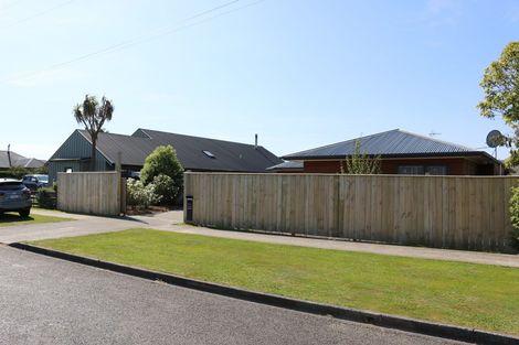 Photo of property in 35 Sherwill Street, Feilding, 4702