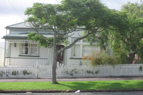 Photo of property in 28 Abbotsford Terrace, Devonport, Auckland, 0624