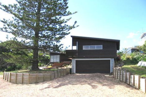 Photo of property in 1 George Street, Surfdale, Waiheke Island, 1081