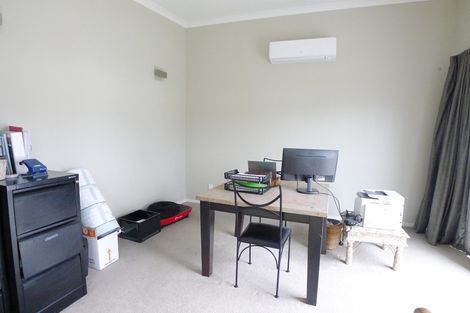 Photo of property in 113 Aberley Road, Schnapper Rock, Auckland, 0632