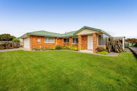 Photo of property in 40 Cutfield Street, Inglewood, 4330