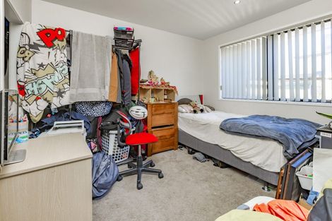 Photo of property in 1/52 Sikkim Crescent, Clover Park, Auckland, 2019