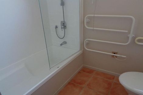 Photo of property in 8/103 Swanson Road, Henderson, Auckland, 0610