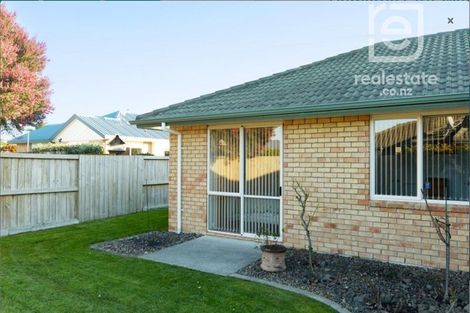 Photo of property in 17 Farnham Close, Rototuna North, Hamilton, 3210