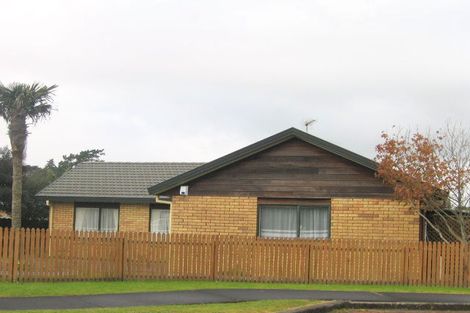 Photo of property in 32 Davington Way, Burswood, Auckland, 2013