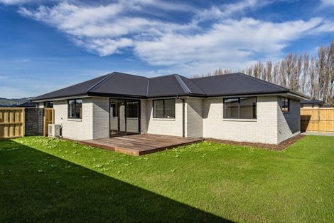 Photo of property in 5 Kaka Place, Halswell, Christchurch, 8025
