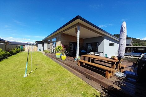 Photo of property in 23 Pounamu Avenue, Albert Town, Wanaka, 9305