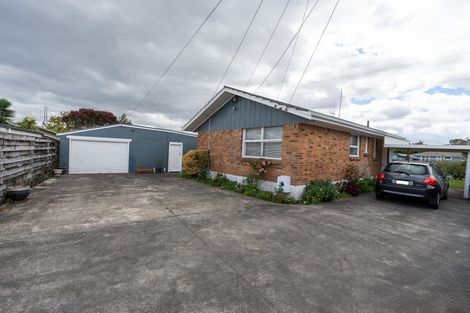 Photo of property in 15 Pryce Place, Silverdale, Hamilton, 3216