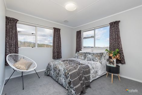 Photo of property in 118 Norana Road, Timberlea, Upper Hutt, 5018