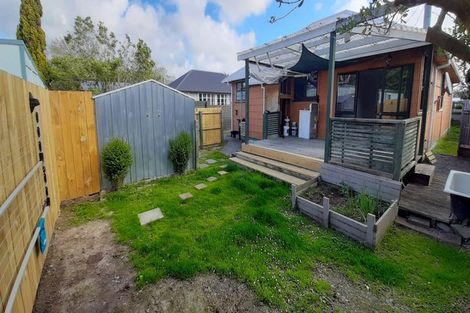 Photo of property in 47 Tweed Street, Roslyn, Palmerston North, 4414