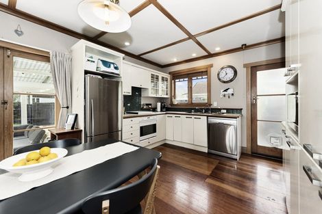 Photo of property in 28 East Street, Claudelands, Hamilton, 3214