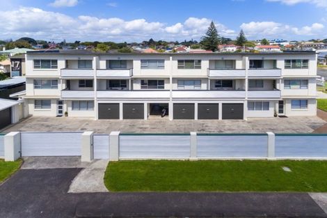 Photo of property in 15 Luke Street, Otahuhu, Auckland, 1062