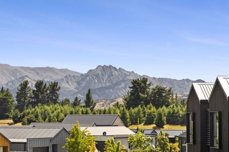 Photo of property in 3/5 Northlake Drive, Wanaka, 9305