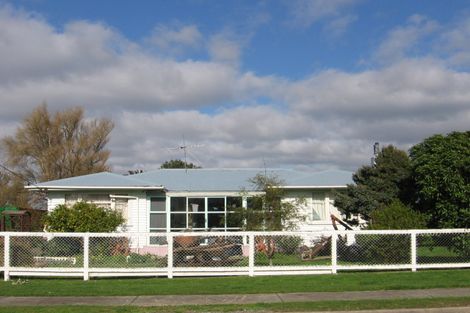 Photo of property in 102 Brandon Street, Featherston, 5710