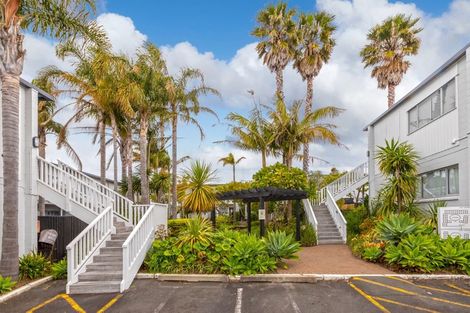 Photo of property in 1/72l Kitchener Road, Milford, Auckland, 0620