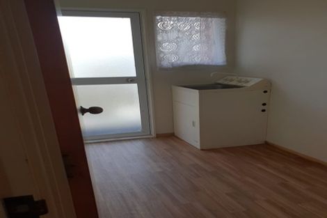 Photo of property in 33 Addison Drive, Glendene, Auckland, 0602