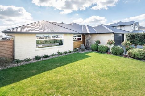 Photo of property in 4 Kanakana Place, Pegasus, 7612