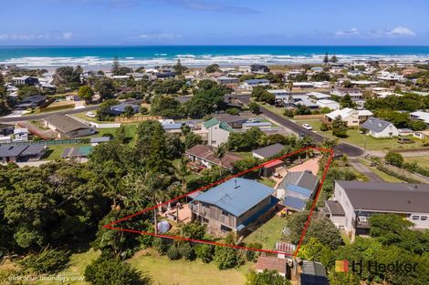 Photo of property in 8 Patterson Place, Waihi Beach, 3611