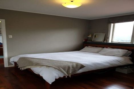 Photo of property in 1/10 Mataroa Avenue, Northland, Wellington, 6012