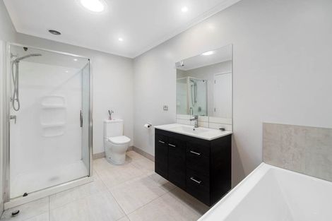 Photo of property in 4 Nohoanga Road, Karaka, Papakura, 2113