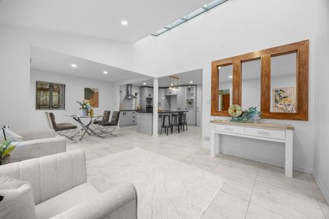 Photo of property in 68 Marina View Drive, West Harbour, Auckland, 0618