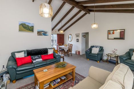 Photo of property in 6 Renata Road, Otaki, 5512