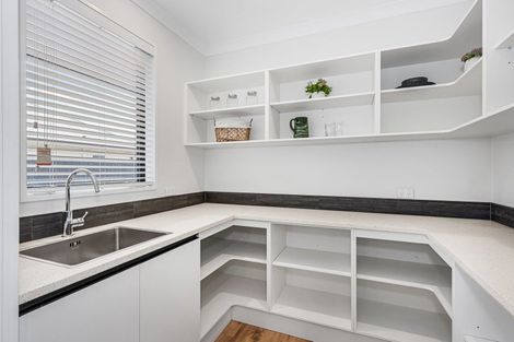 Photo of property in 28 Withers Crescent, Halswell, Christchurch, 8025