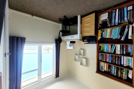 Photo of property in 61 Morere Street, Titahi Bay, Porirua, 5022