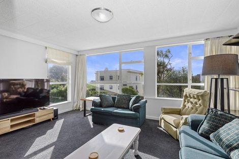 Photo of property in Greenmantle Flats, 88a Salamanca Road, Kelburn, Wellington, 6012