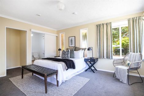 Photo of property in 42 Dunster Street, Burnside, Christchurch, 8053