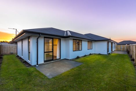 Photo of property in 4 Katrine Drive, Marshland, Christchurch, 8083