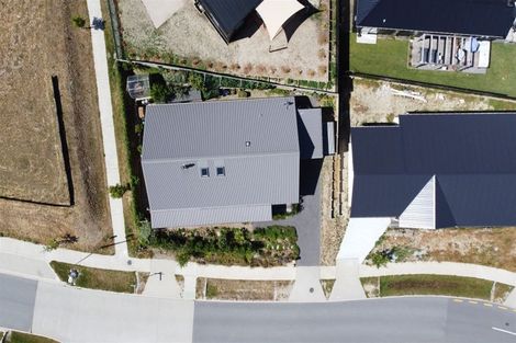 Photo of property in 25 The Heights Avenue, Wanaka, 9305