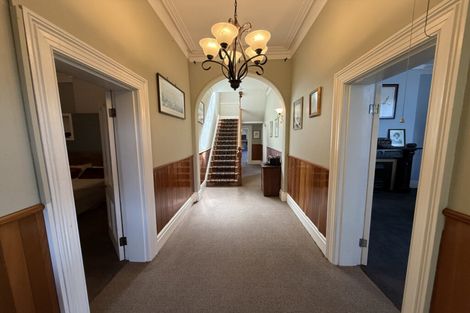 Photo of property in 16 Ascog Road, Ravensbourne, Dunedin, 9022