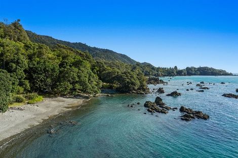 Photo of property in 2/8331 State Highway 35, Whanarua Bay, Te Kaha, 3199