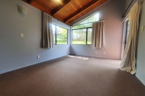 Photo of property in 32 Ronald Macken Place, Windsor Park, Auckland, 0632