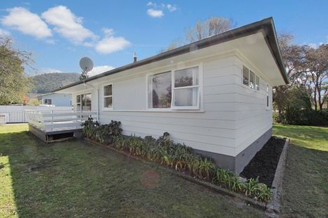 Photo of property in 77 Alison Street, Mangakakahi, Rotorua, 3015