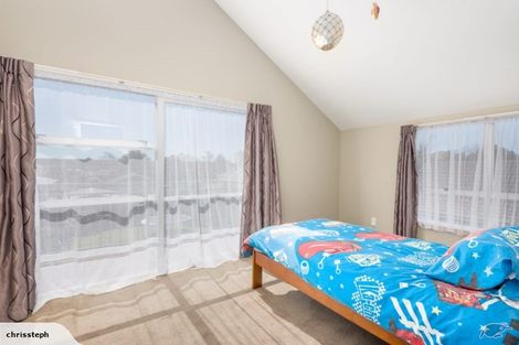 Photo of property in 18 Heathglen Avenue, Parklands, Christchurch, 8083