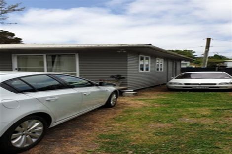 Photo of property in 2 Lippiatt Road, Otahuhu, Auckland, 1062