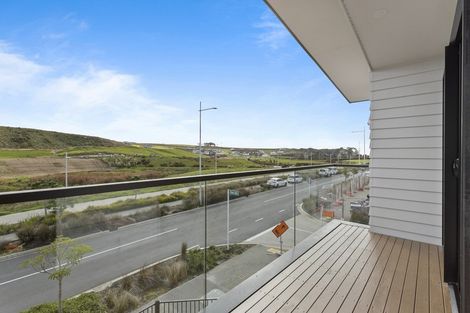 Photo of property in 70 Ashley Avenue, Long Bay, Auckland, 0630