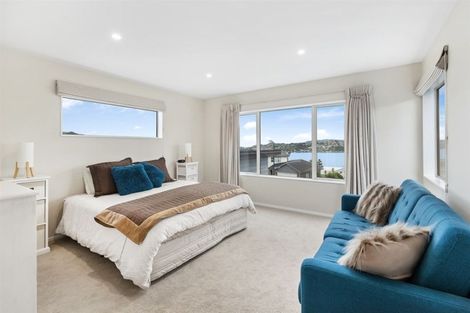 Photo of property in 7 Sue Dow Lane, Aotea, Porirua, 5024