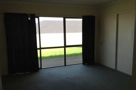 Photo of property in 18 Cyclamen Road, Mangere, Auckland, 2022